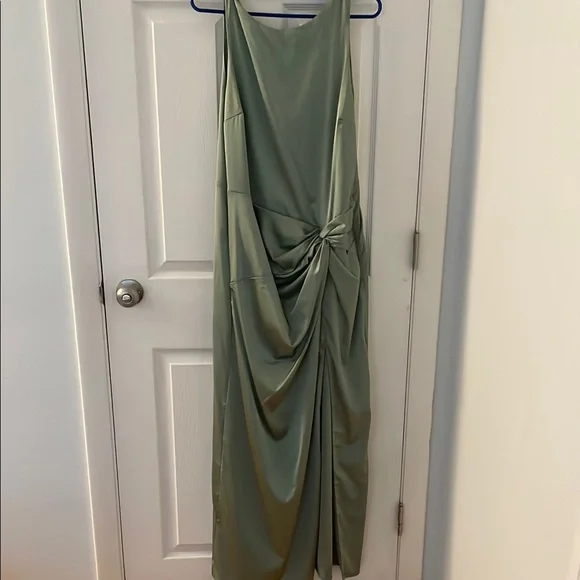 Abercrombie & Fitch | Dresses | Abercrombie Fitch Green Halter Maxi Gown For Wedding Guest | Poshmark Abercrombie & Fitch | Dresses | Abercrombie Fitch Green Halter Maxi Gown For Wedding Guest | Poshmark